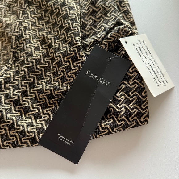 NWT Karen Kane Geometric Sparkly Brown Gold Short Sleeve V-Neck T-Shirt Top M - Picture 5 of 6